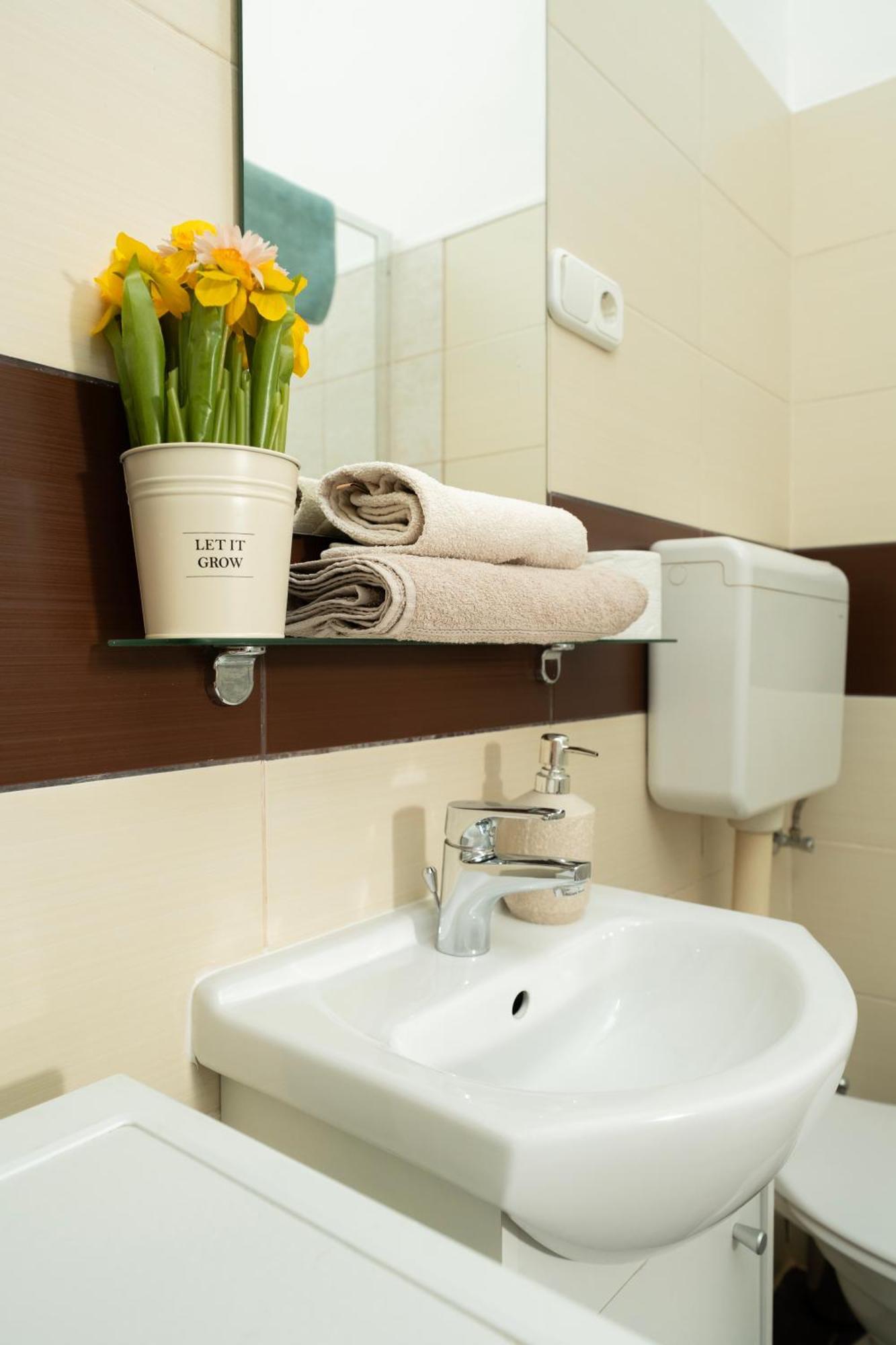 Bakats Square Premium With Ac Apartamento Budapest